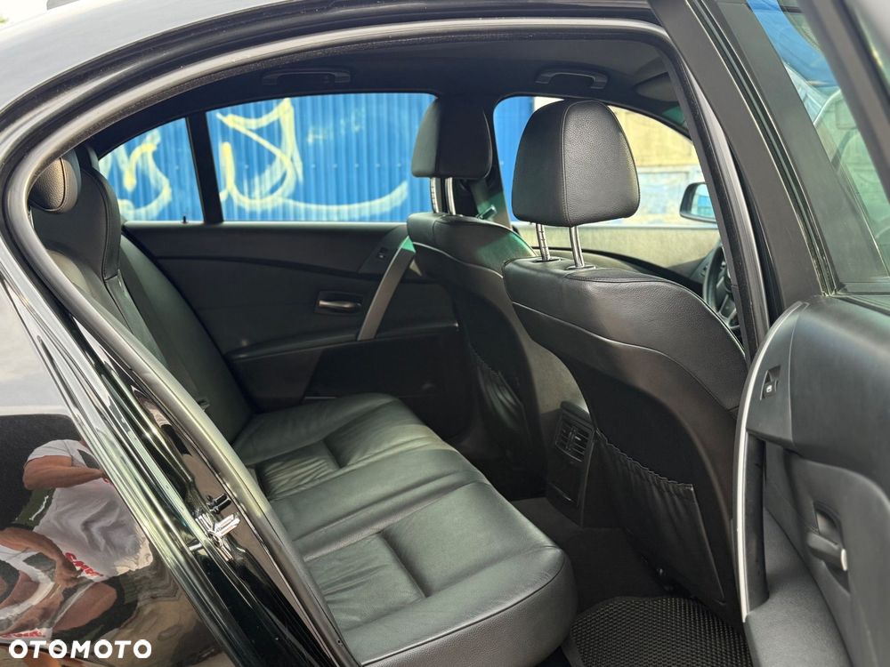 BMW Seria 5 - 16