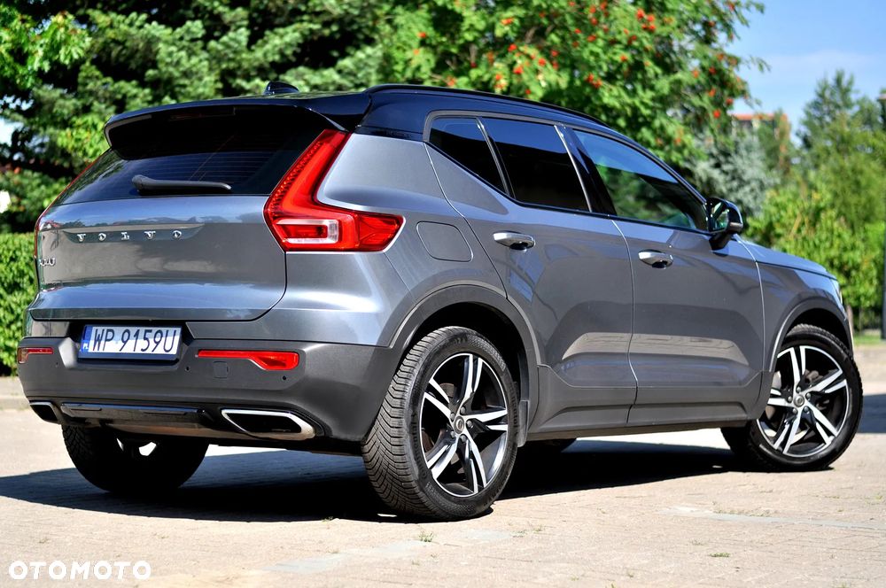 Volvo XC 40 D4 AWD Geartronic R-Design - 2