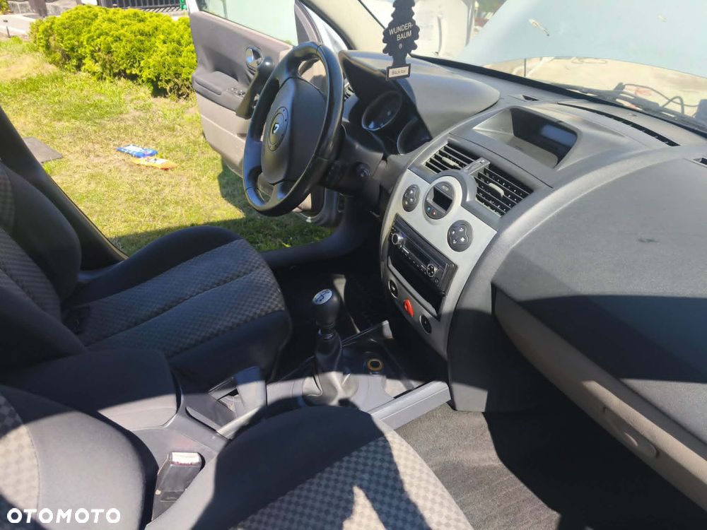 Renault Megane 2.0 Luxe Dynamique - 10