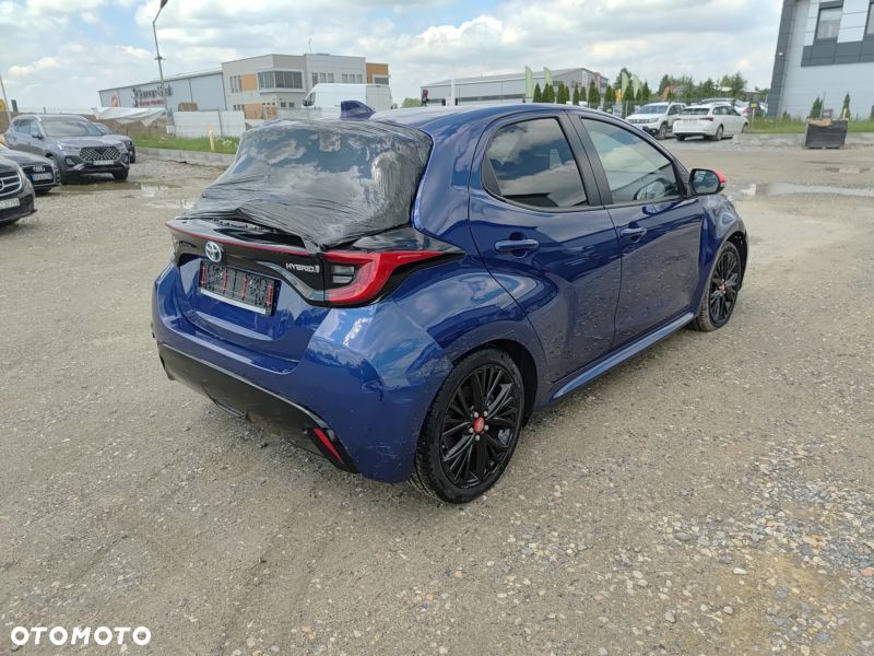Toyota Yaris - 11