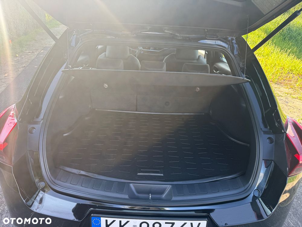 Lexus UX 250h Elegance 2WD - 13