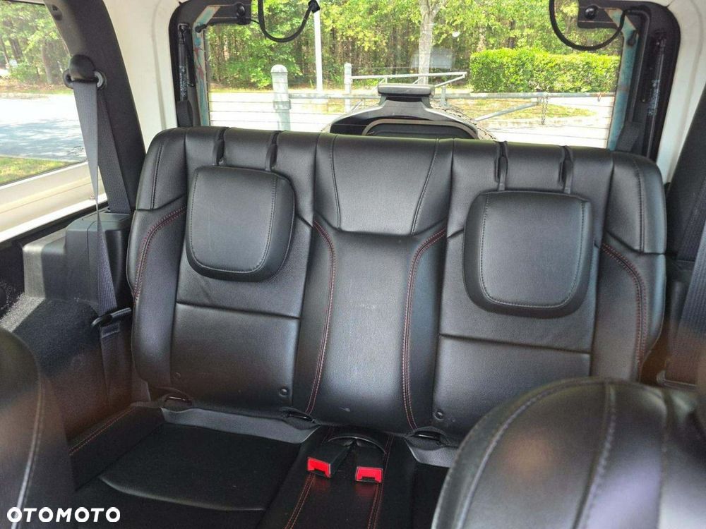 Jeep Wrangler 2.0 T-GDI Hardtop AWD Automatik Rubicon - 6