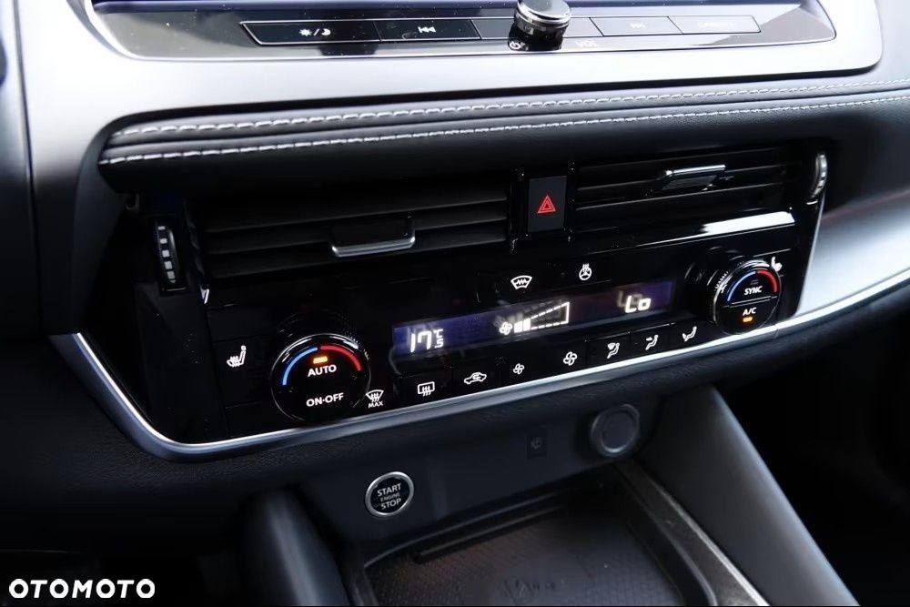Nissan Qashqai 1.3 DIG-T mHEV N-Connecta Xtronic - 8