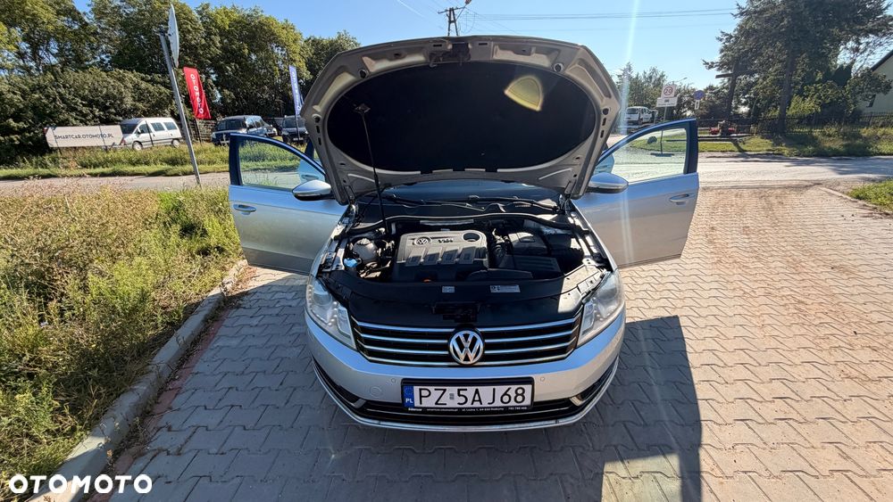 Volkswagen Passat Variant 2.0 TDI DPF Sportline DSG - 2
