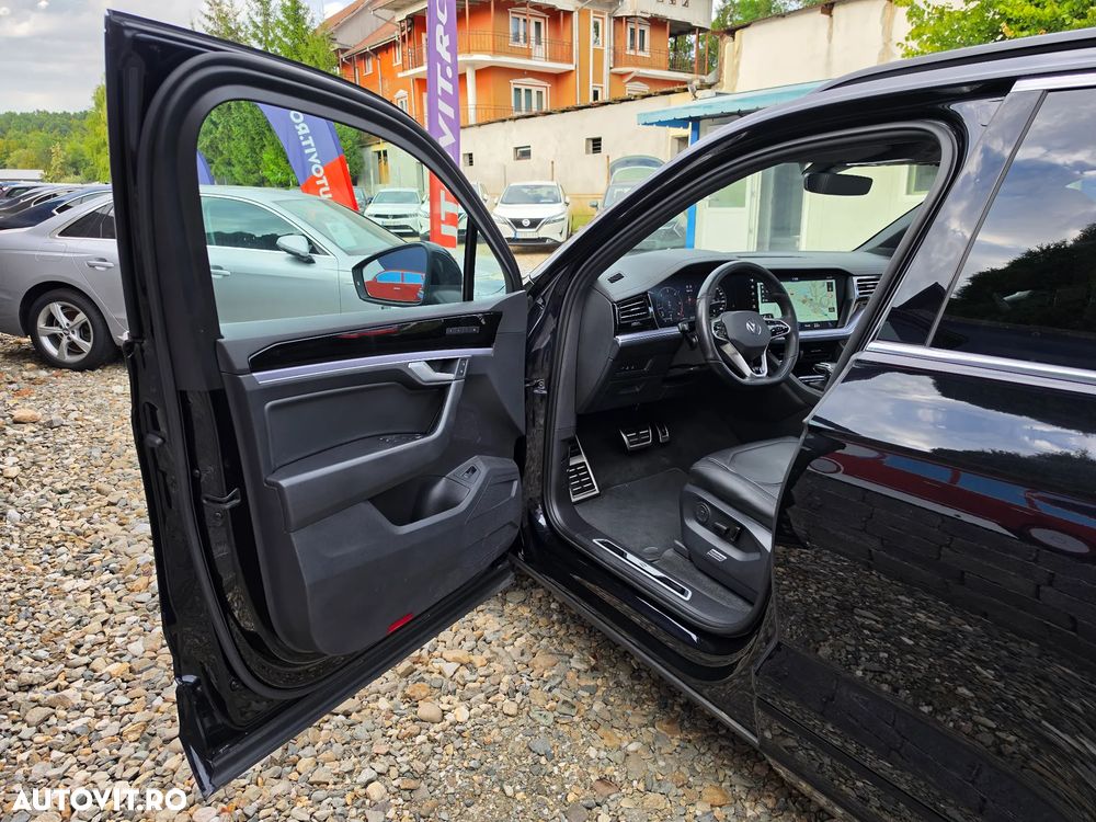 Volkswagen Touareg 3.0 V6 TDI SCR 4Motion Automatik R-Line - 19