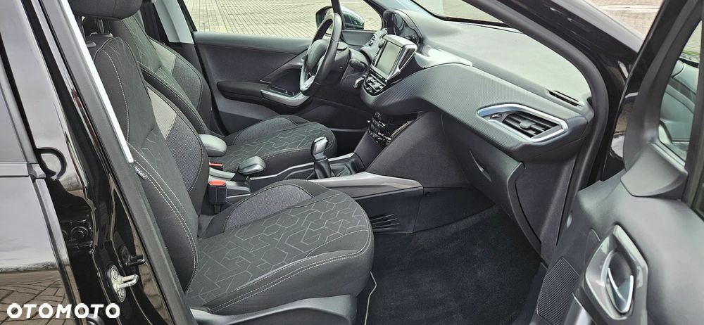 Peugeot 2008 1.6 BlueHDi Allure - 11