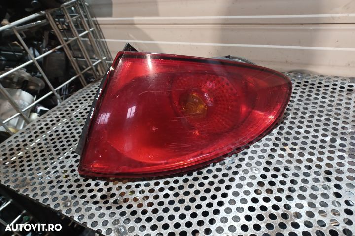 Lampa / Tripla stop dreapta pe aripa 5P5945096B Seat Toledo 3 - 5P [2 - 1