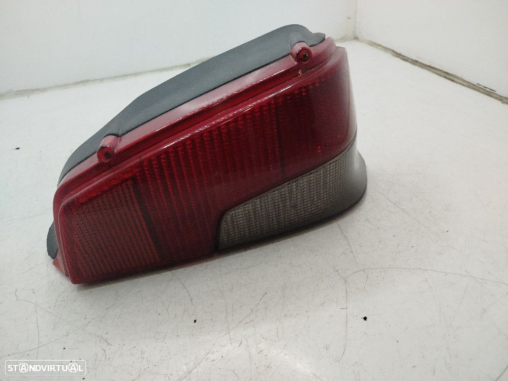 Farolim Stop Dto Peugeot 106 I (1A, 1C) - 1