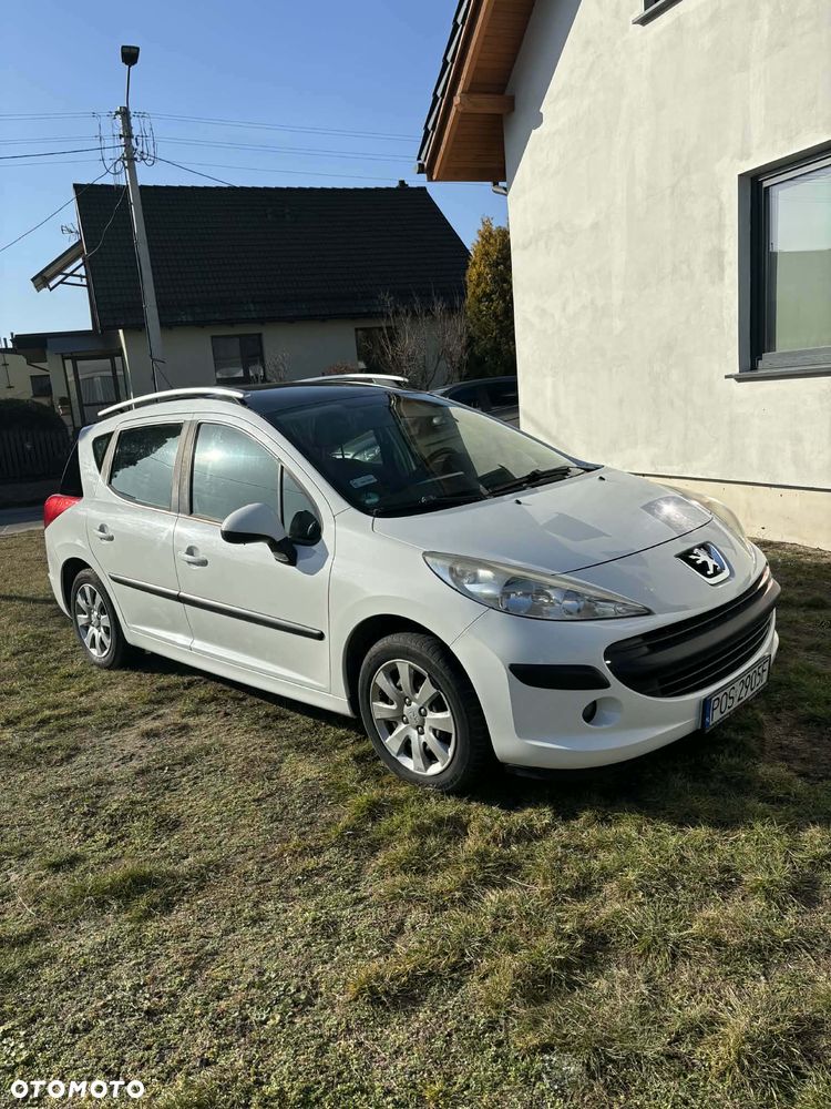 Peugeot 207 1.4 16V Trendy - 1