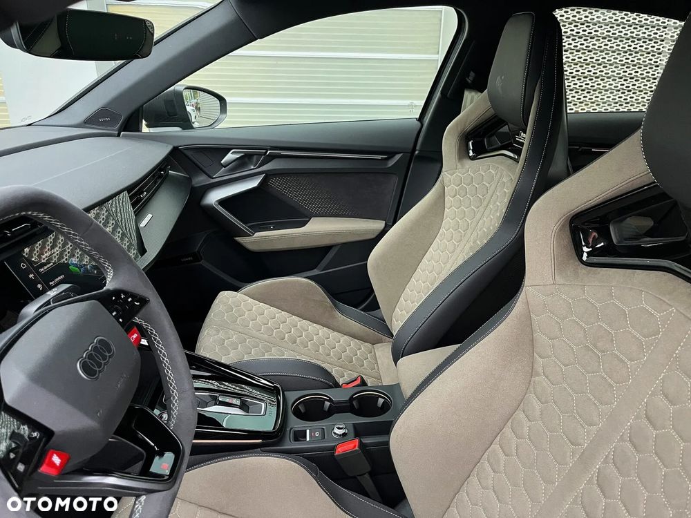 Audi RS3 Limousine - 20