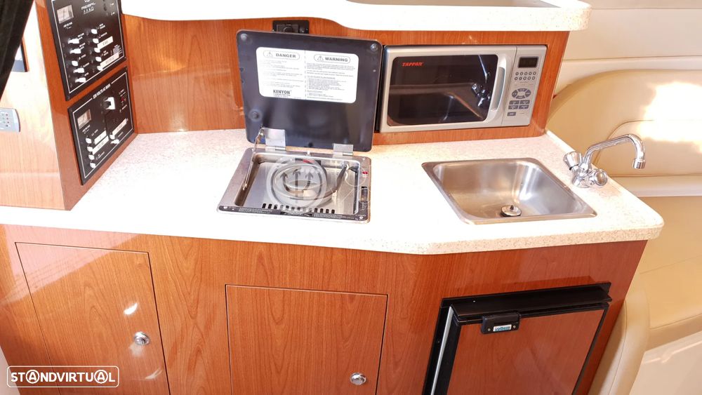 Regal 2665 Commodore - 23