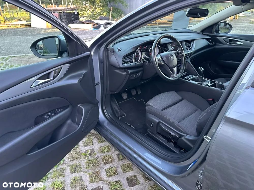 Opel Insignia - 15
