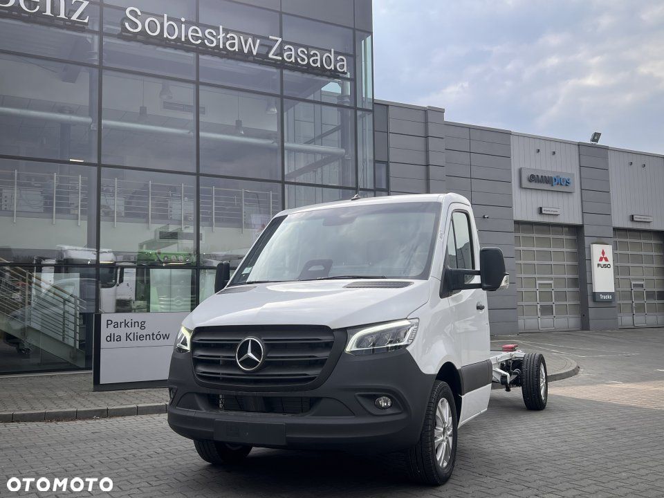 Mercedes-Benz Sprinter - 2