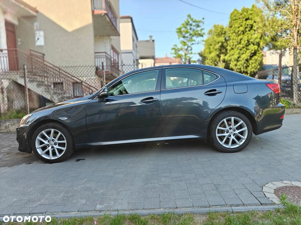 Lexus IS 200 D Elegance - 2