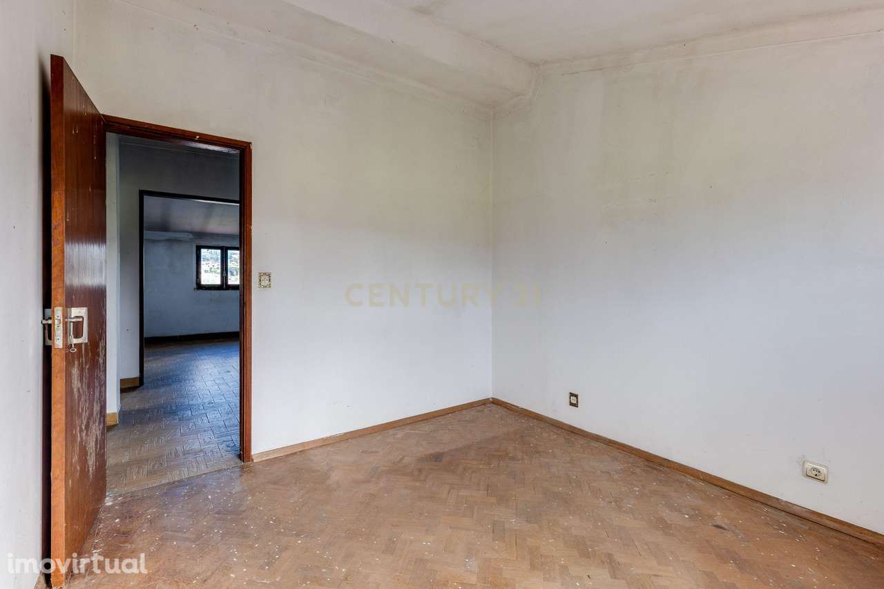 Apartamento T3 de 140 m2  para renovação em Pombal - Grande imagem: 4/22