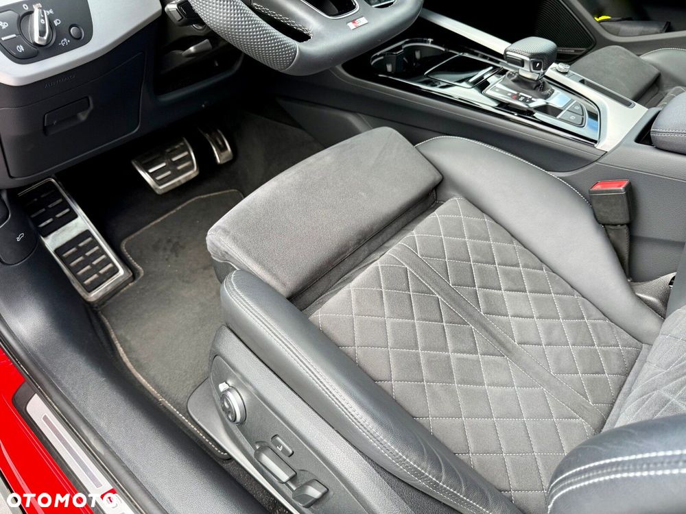 Audi A4 Limousine - 24