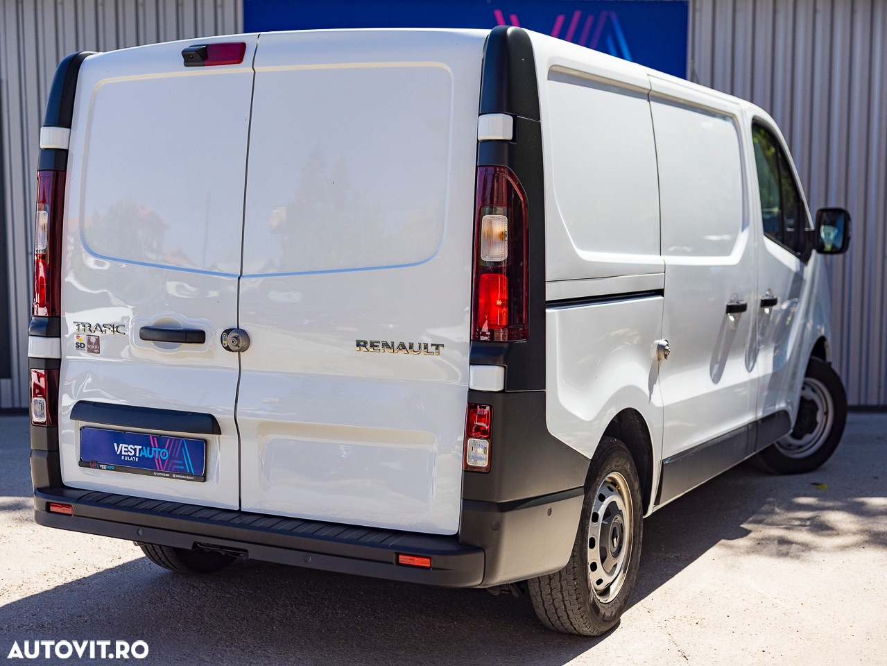 Renault Trafic 2.0 Blue dCi 130 Furgon Cabina Dubla L2H1 - 8