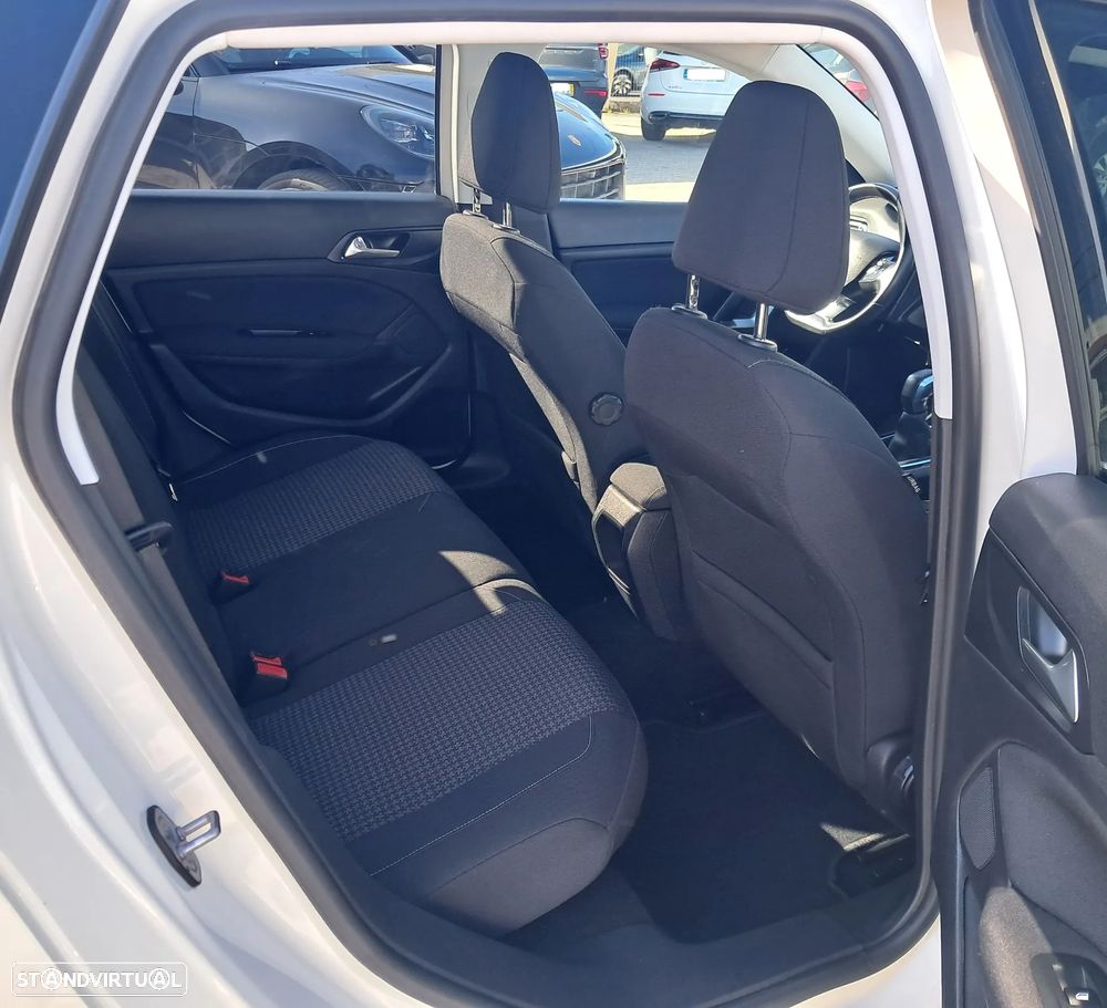 Peugeot 308 SW 1.2 PureTech Active J17 - 13
