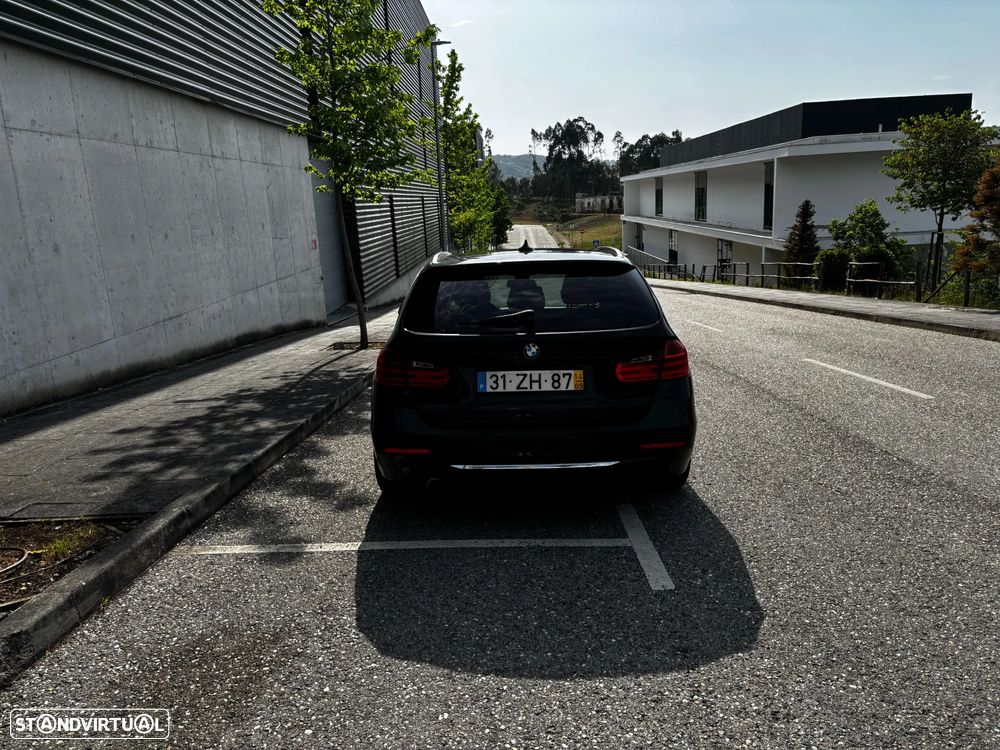 BMW 320 d xDrive Luxury Line - 3