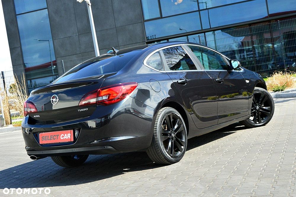 Opel Astra 1.4 T Cosmo - 2