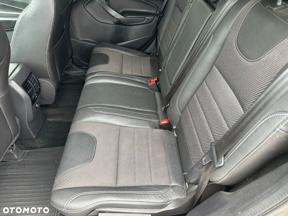 Ford Kuga - 26