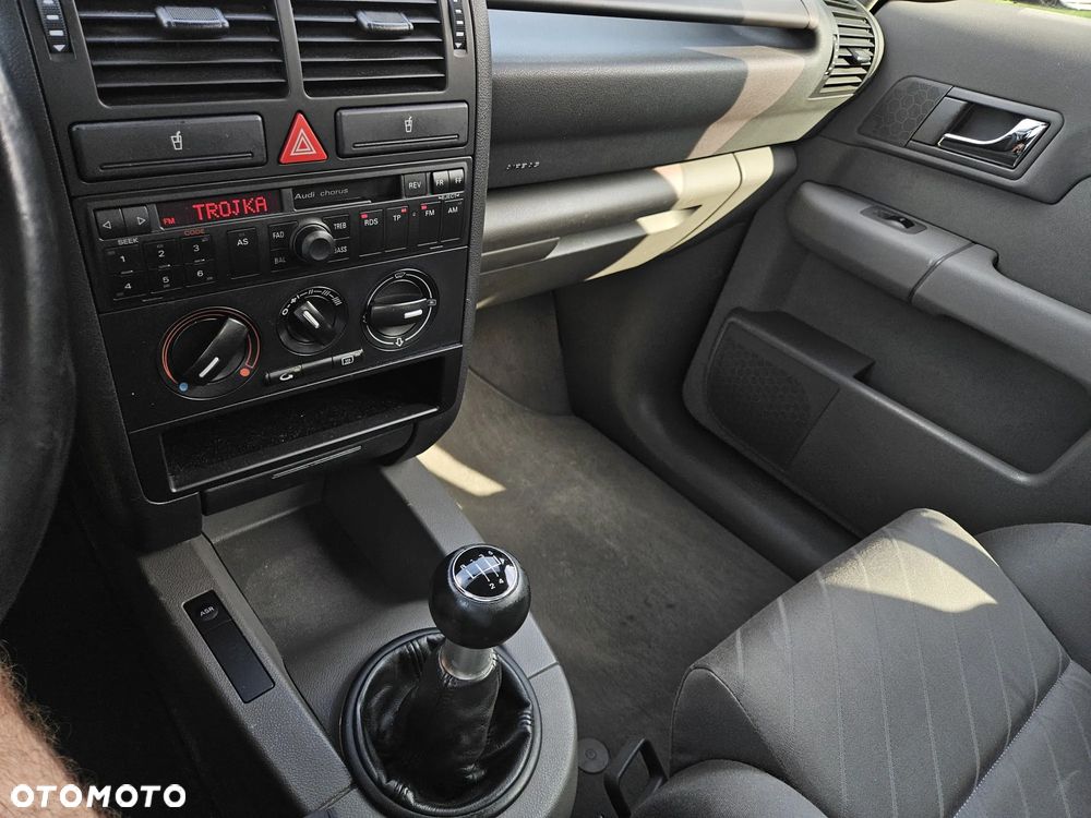 Audi A2 1.4 - 8