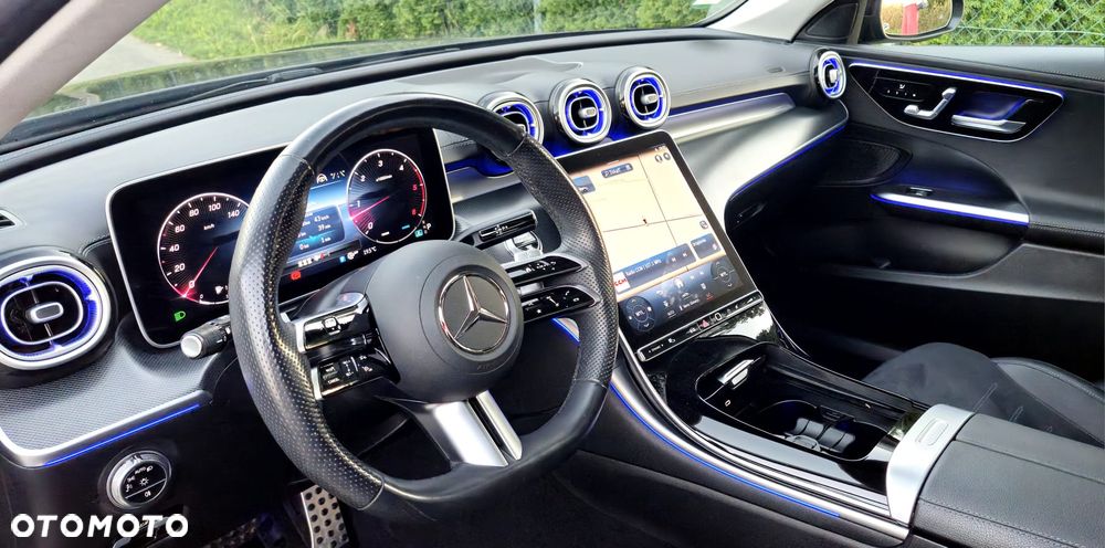 Mercedes-Benz C-Class 2024 photo 2