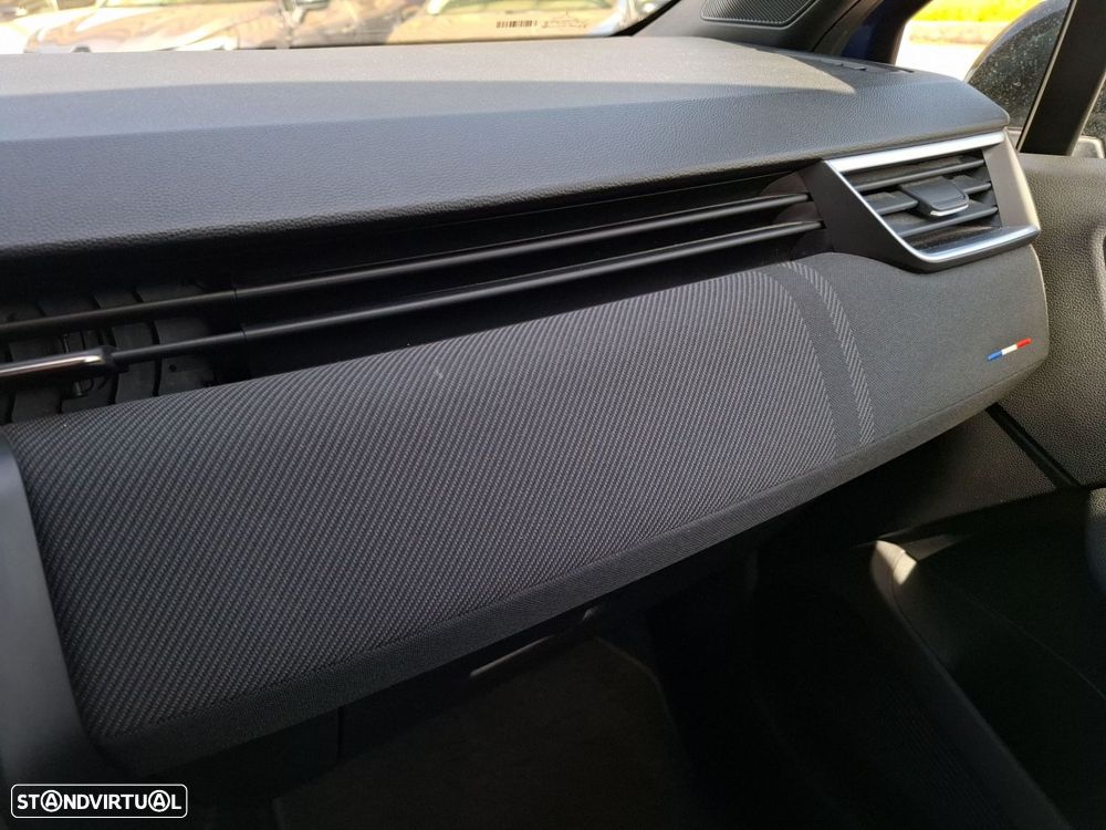 Renault Clio - 22