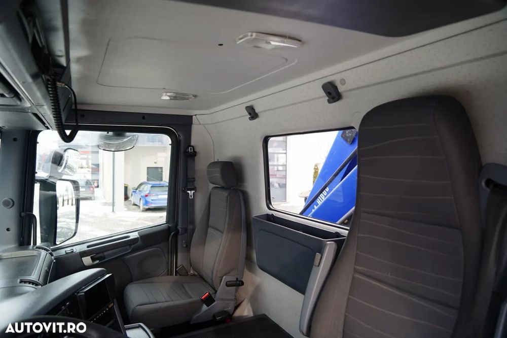 Scania G 370 / 6x4 / BASCULĂ SPATE + HIAB 144E S-3 HDS / RADIOCOMANDĂ / ROTATOARE / FURCĂ PENTRU PALEȚI / EURO 6 / - 28