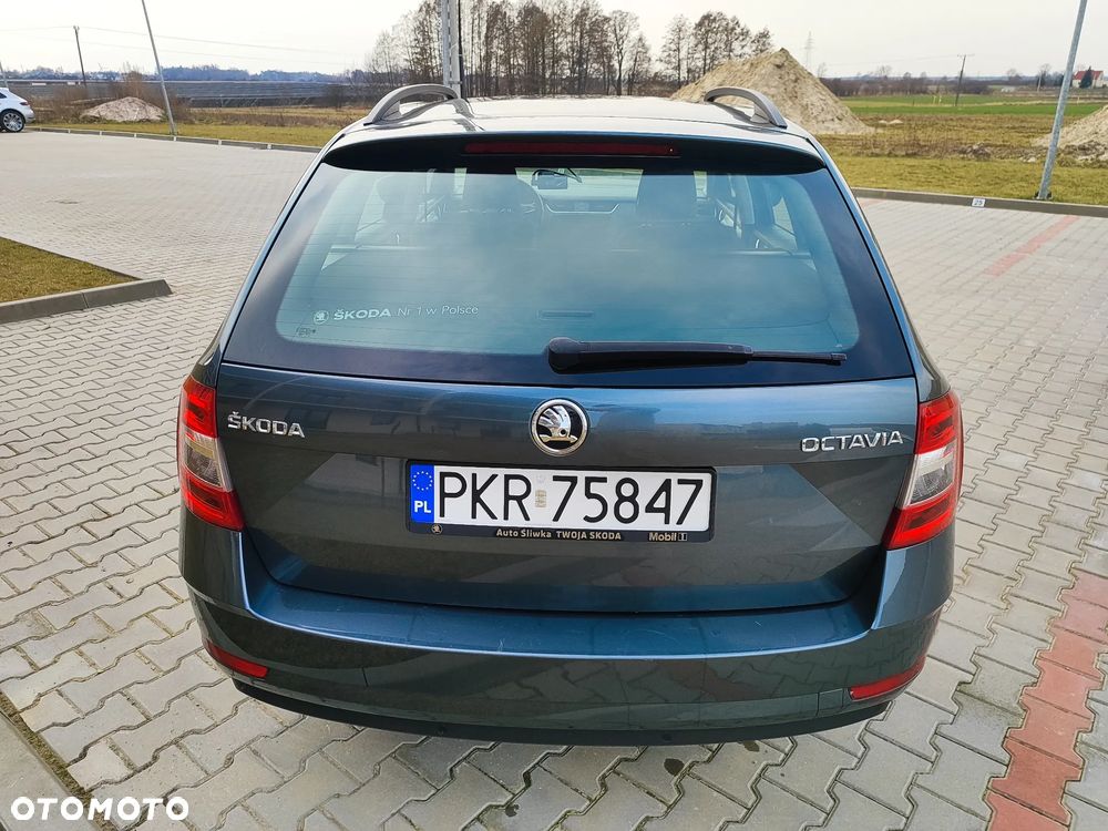 Skoda Octavia 1.4 TSI Ambition - 11