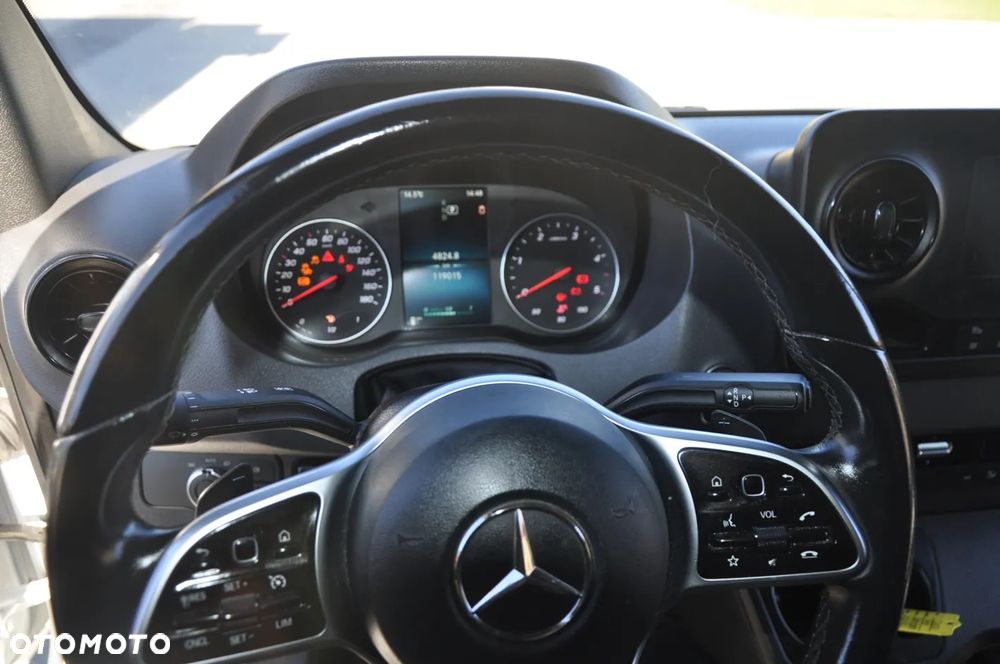 Mercedes-Benz SPRINTER 317 - 22