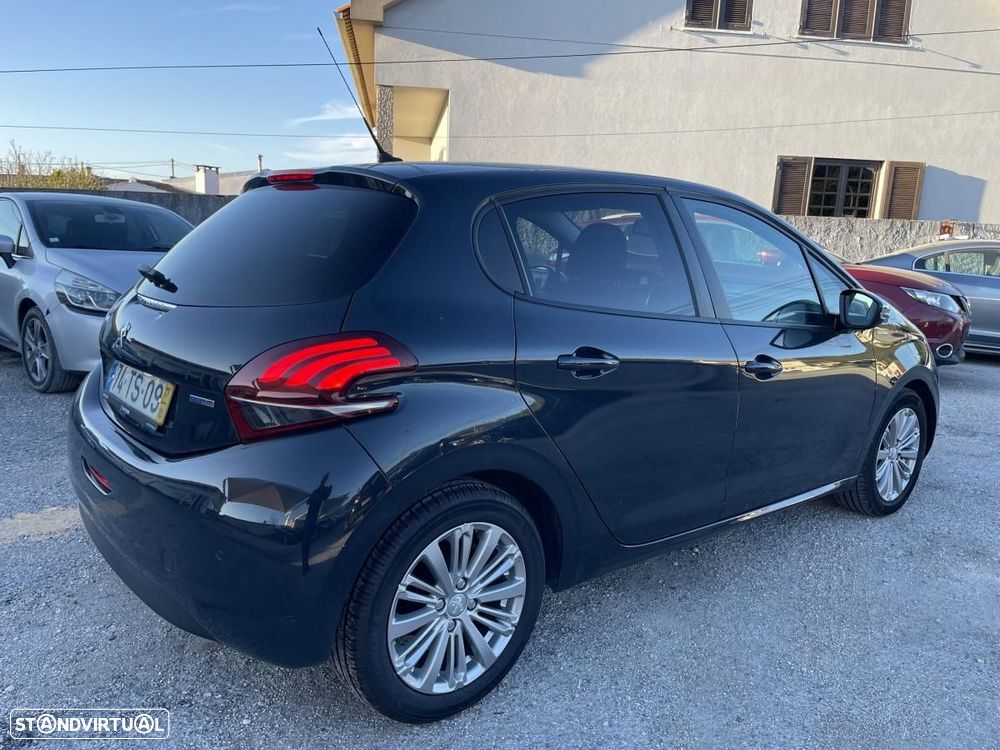 Peugeot 208 1.2 PureTech Style - 5