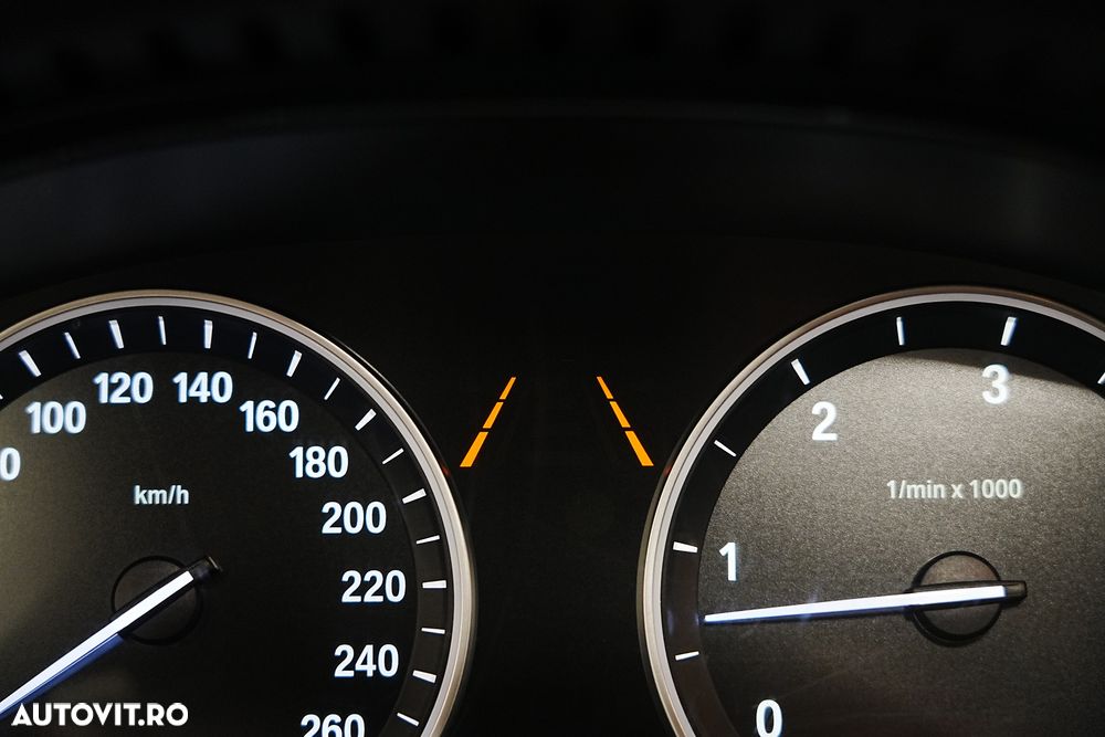 BMW Seria 7 - 33