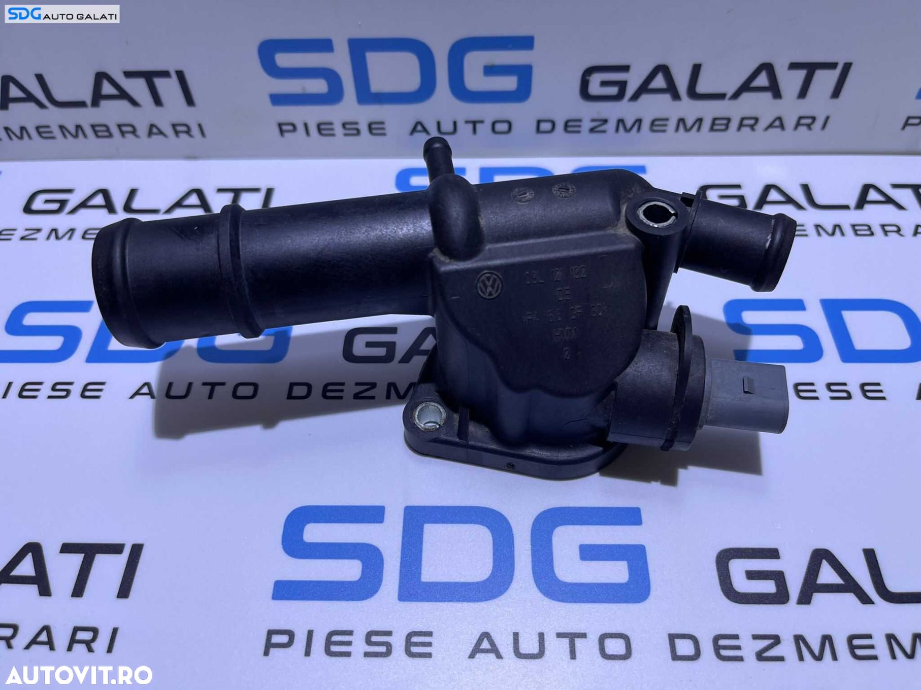 Distribuitor Corp Carcasa Termostat Senzor Temperatura Apa Volkswagen Tiguan 2.0 TDI CBAA CBAB CBBA CBBB 2008 - 2011 Cod 03L121132[S0346] - 1