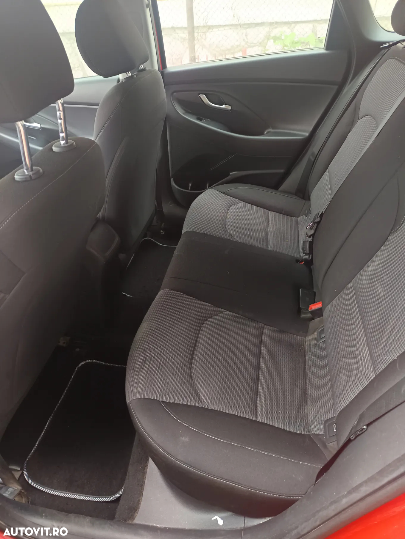Hyundai i30 blue 1.6 CRDi Style - 6
