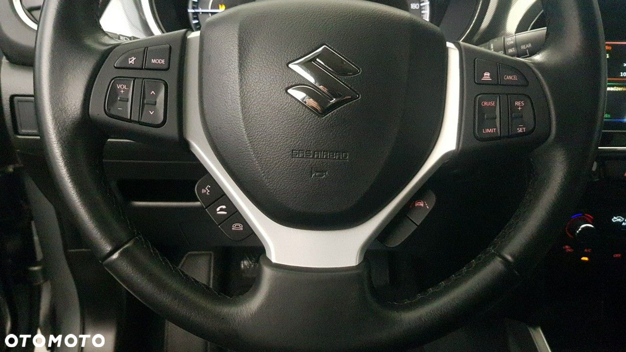 Suzuki Vitara - 26