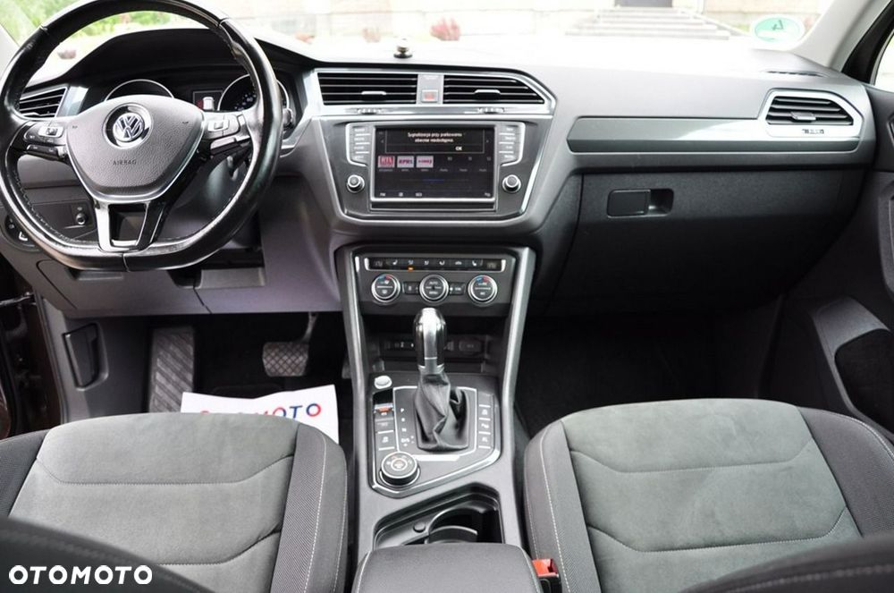 Volkswagen Tiguan 2.0 TDI SCR 4MOTION DSG Highline - 32
