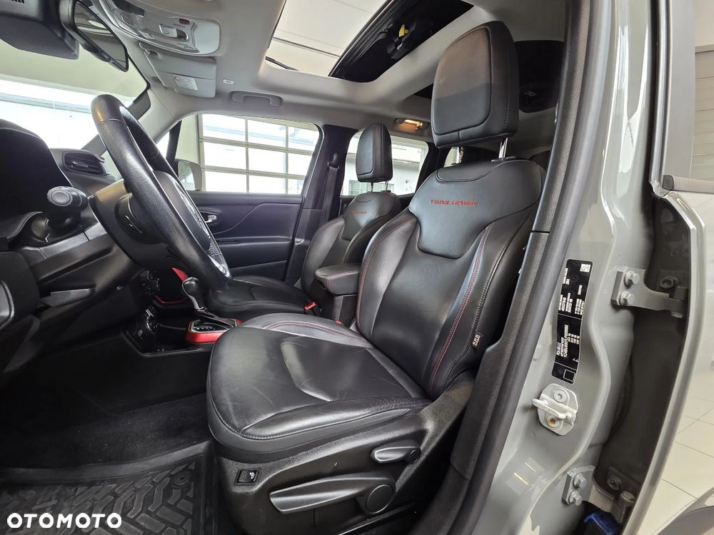Jeep Renegade - 13