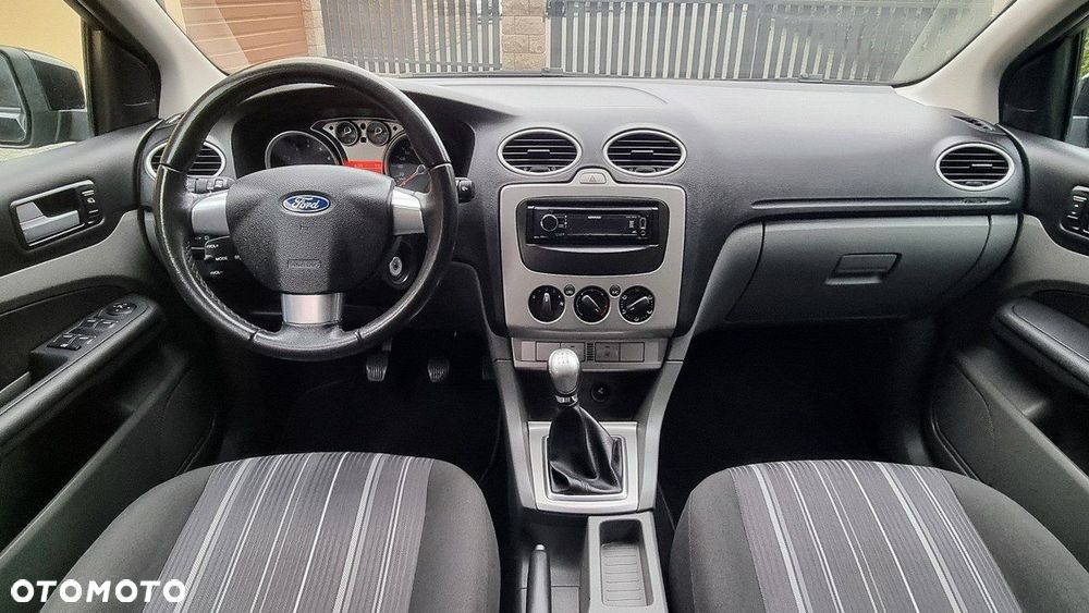 Ford Focus - 13