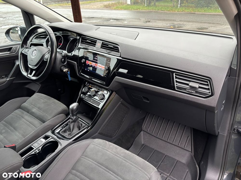 Volkswagen Touran 2.0 TDI BMT Highline DSG - 11