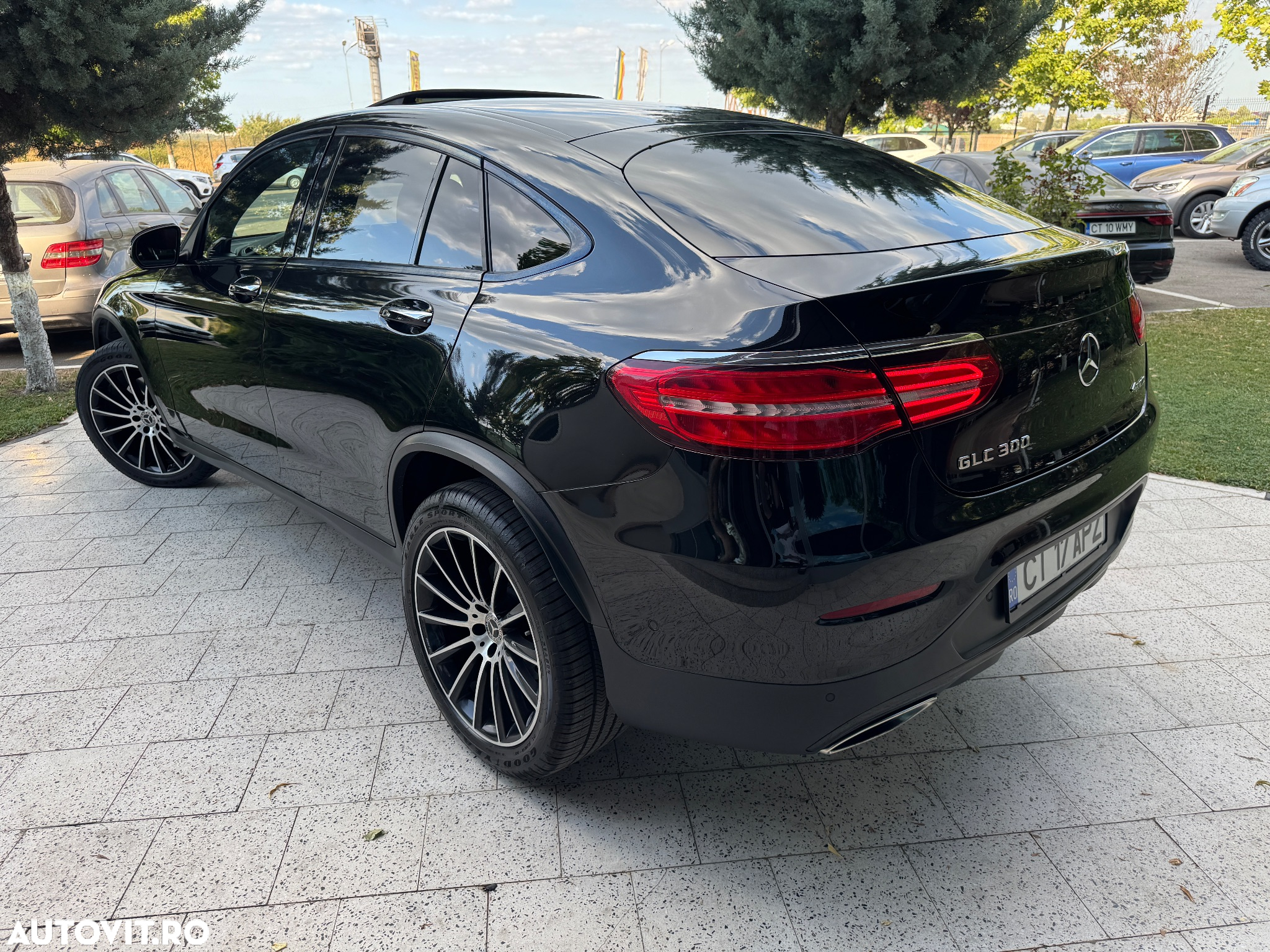 Mercedes-Benz GLC Coupe 300 4MATIC - 14