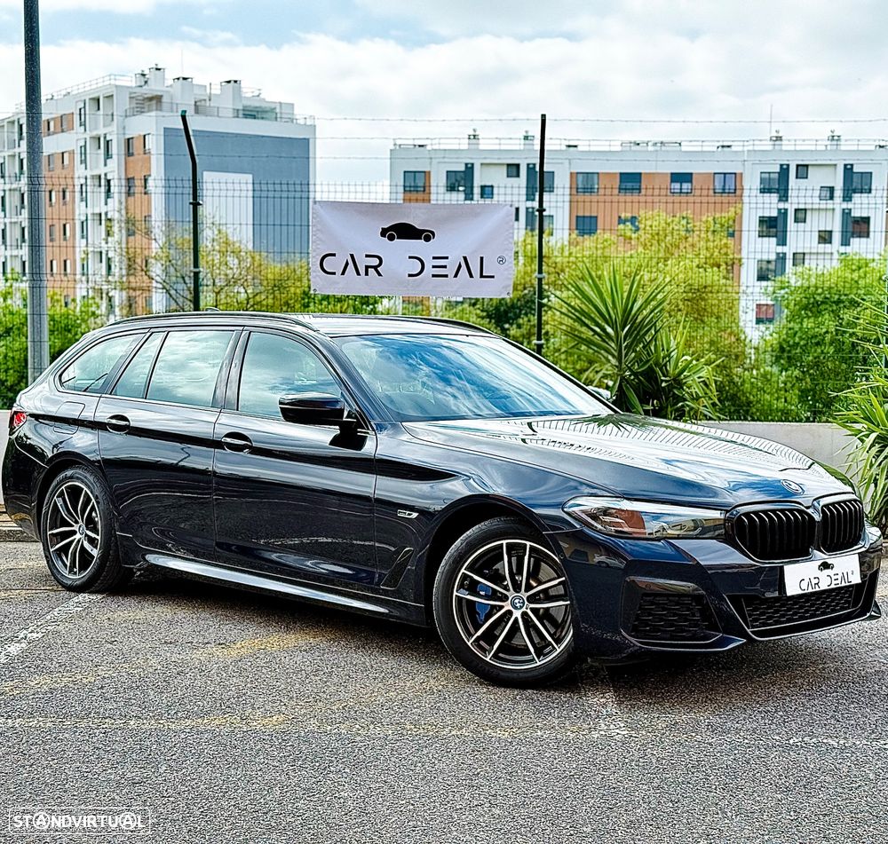 BMW 530 e Pack Desportivo M - 1