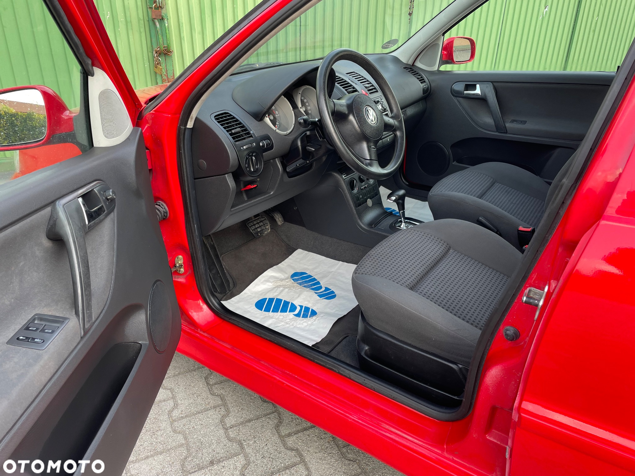 Volkswagen Polo - 11