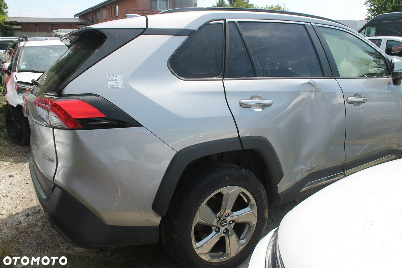 Toyota RAV4 - 3
