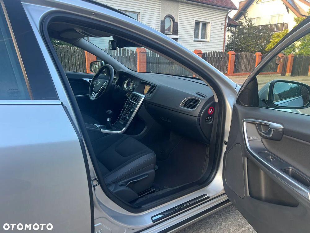 Volvo V60 - 14