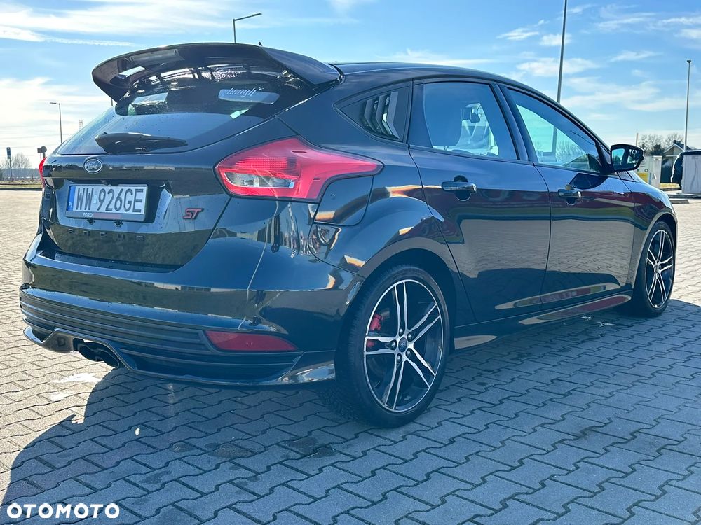 Ford Focus 2.0 EcoBoost ST - 7