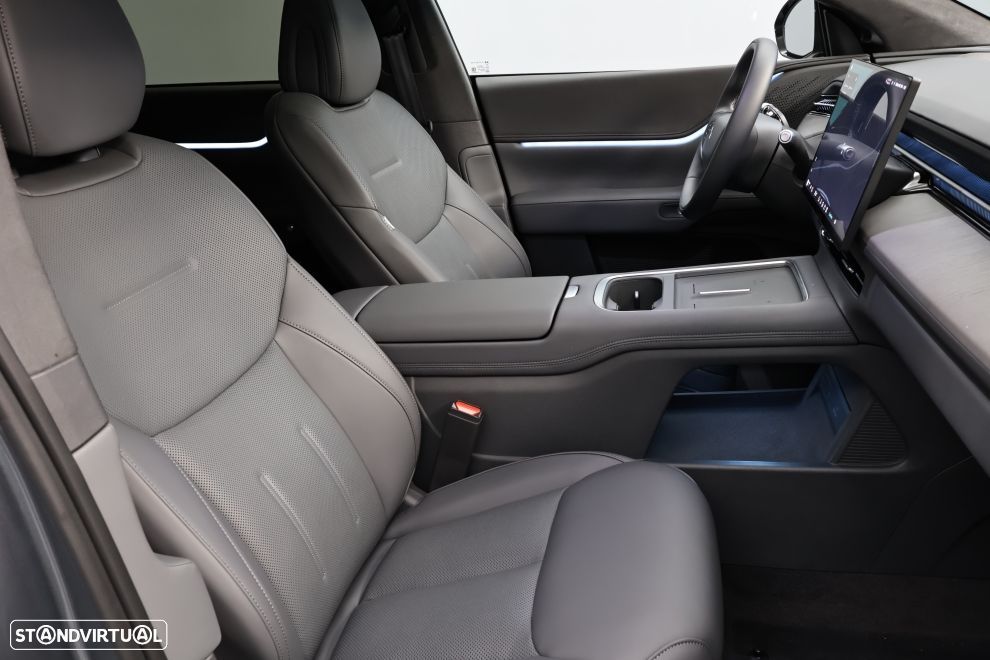 Xpeng G6 87.5 kWh AWD Performance + Gancho de Reboque - 18