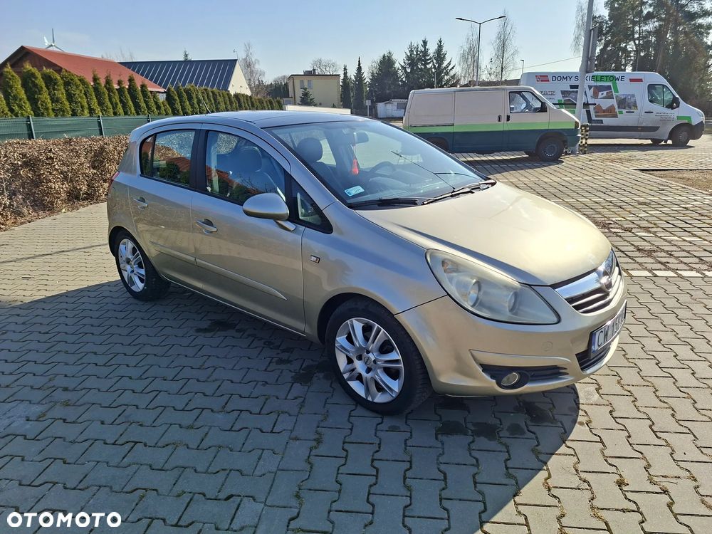 Opel Corsa 1.2 16V Cosmo - 1