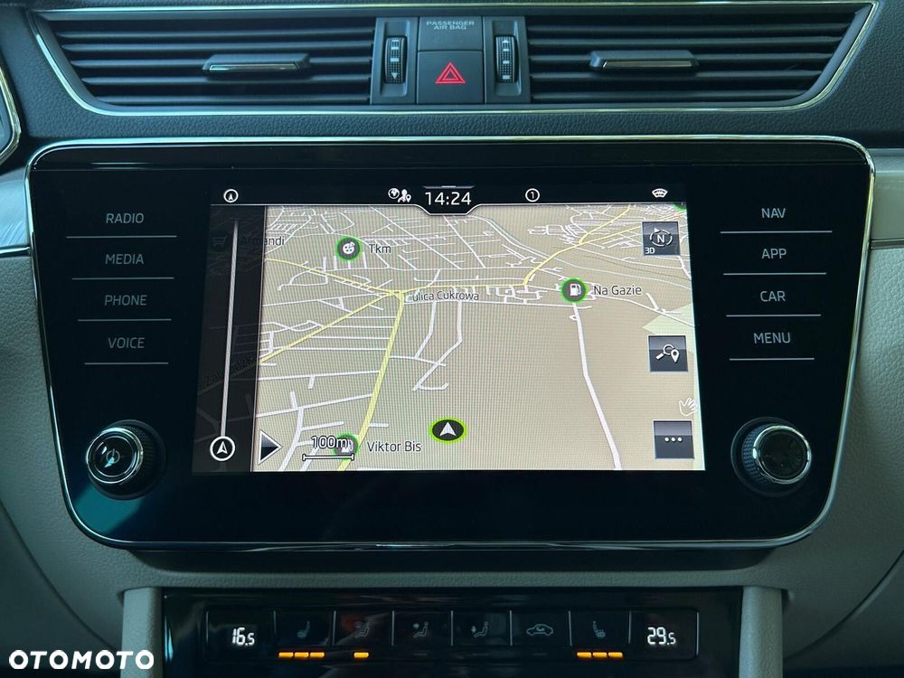 Skoda Superb 2.0 TDI SCR 4x4 Style DSG - 29
