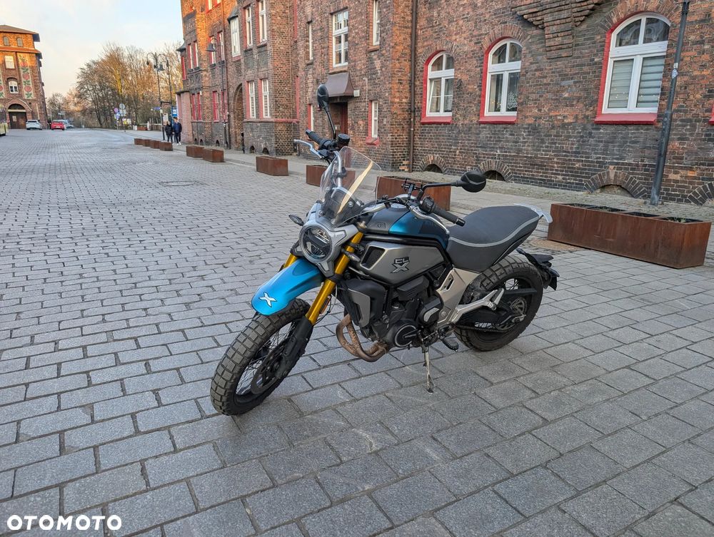 CFMoto 700CL-X Adventure - 3